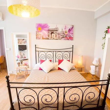 Domus Dei Consoli Rome