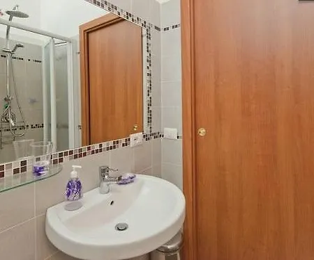 Domus Dei Consoli * Roma