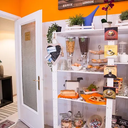 Domus Dei Consoli Bed & Breakfast Rome